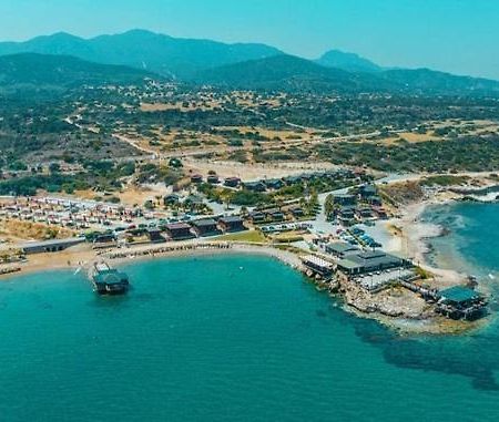 Zambak Holiday Village & Restaurant Superb Seafront Location ! Agios Georgios  المظهر الخارجي الصورة