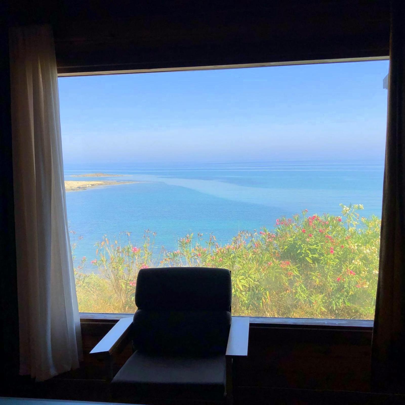 Zambak Holiday Village & Restaurant Superb Seafront Location ! Agios Georgios  المظهر الخارجي الصورة