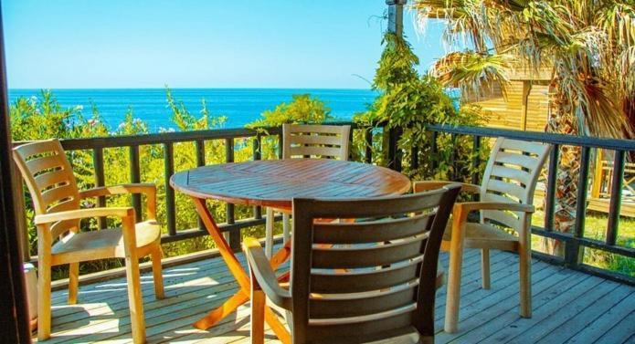 Zambak Holiday Village & Restaurant Superb Seafront Location ! Agios Georgios  المظهر الخارجي الصورة